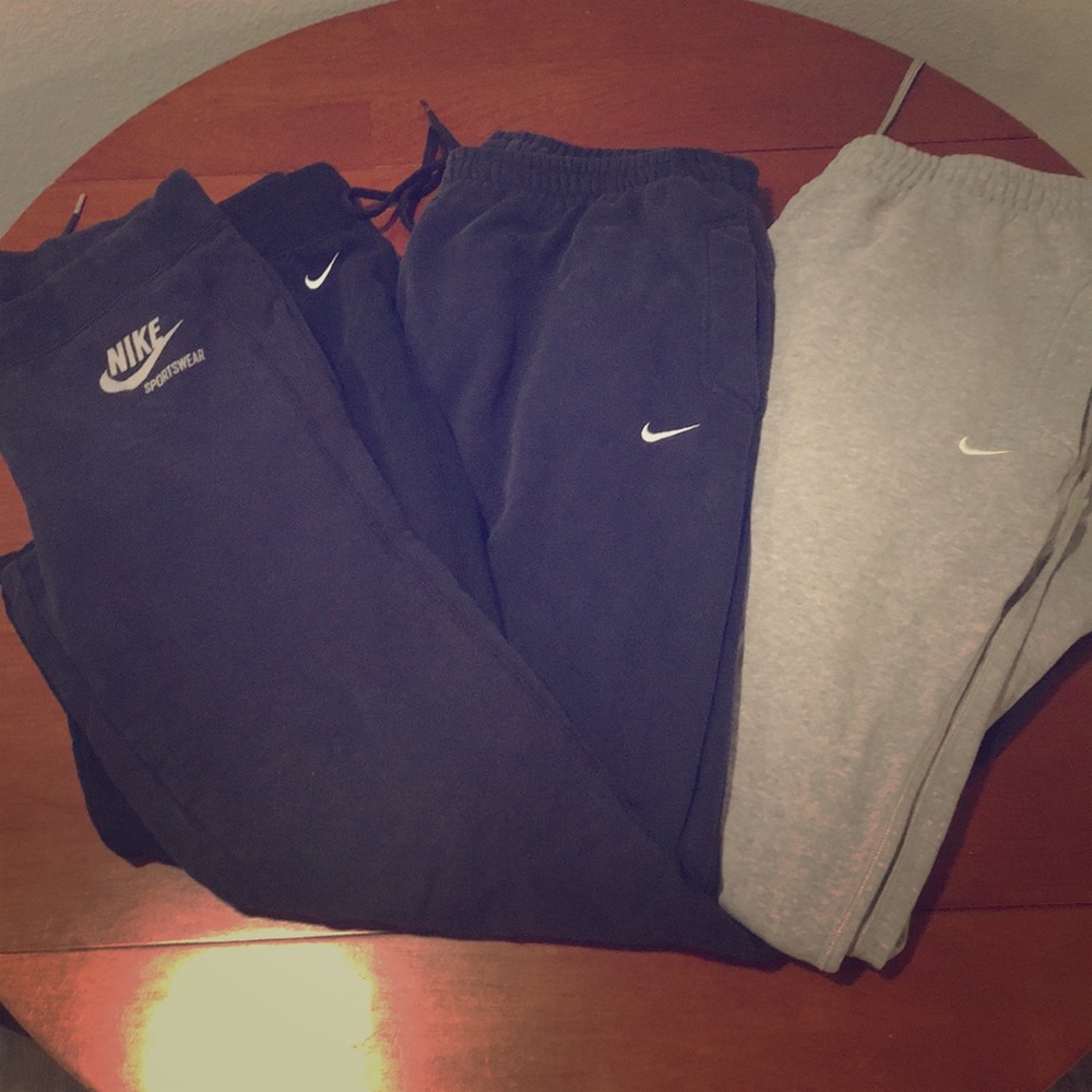 Nike sweat pants size small only one left